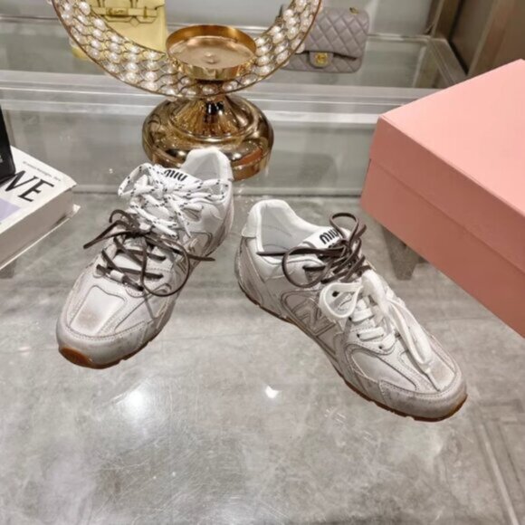 New Balance Cream and Brown Sneakers - Picture 6 of 6